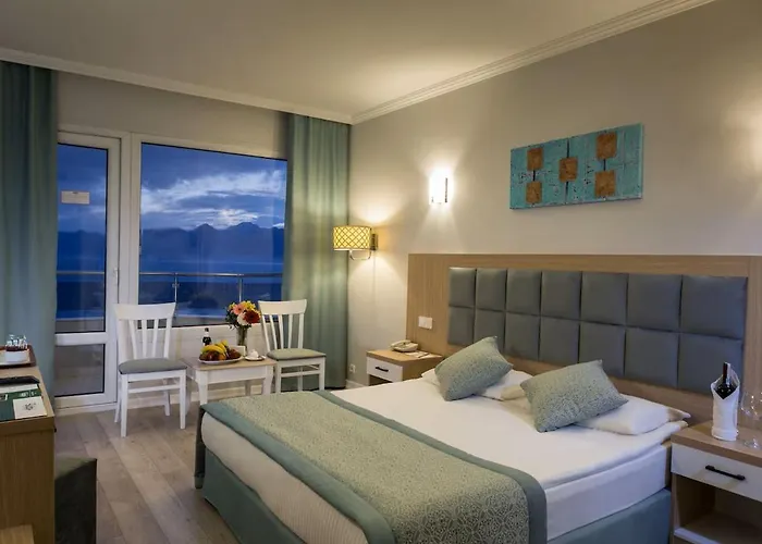 Adonis Hotel